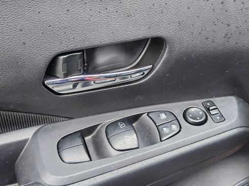 Used 2024 Nissan Kicks SV image 23