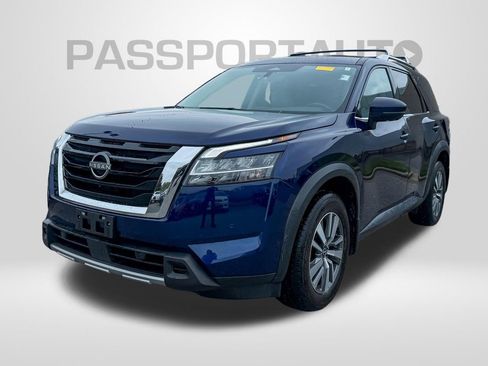 Used 2024 Nissan Pathfinder SL AWD/4WD image 1