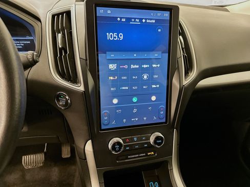 Used 2024 Ford Edge SEL AWD/4WD image 25