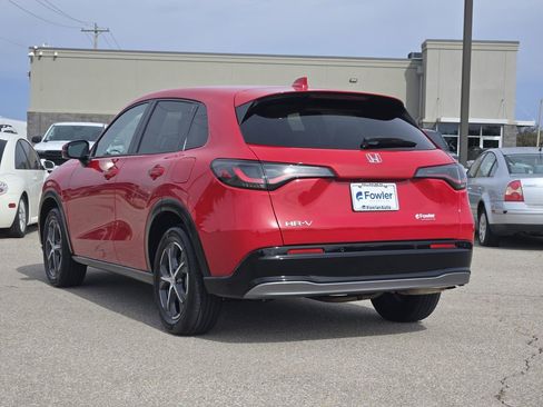 Used 2025 Honda HR-V EX-L image 5