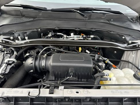 Used 2024 Ford Explorer Limited image 34