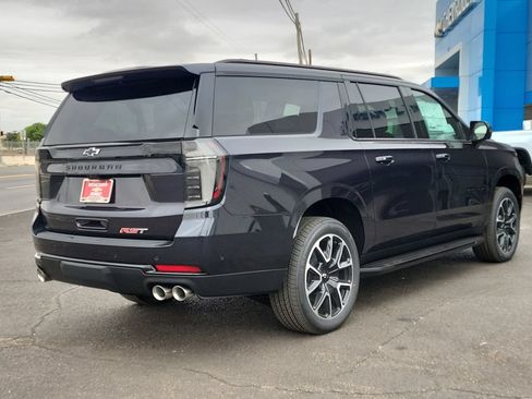 New 2026 Chevrolet Suburban RST w/ Advanced Technology Package AWD/4WD image 4