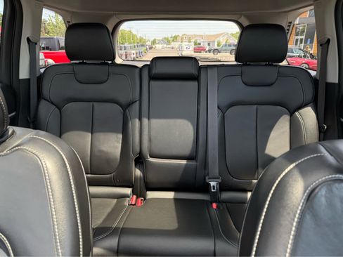 Used 2022 Jeep Grand Cherokee Limited 4xe image 27