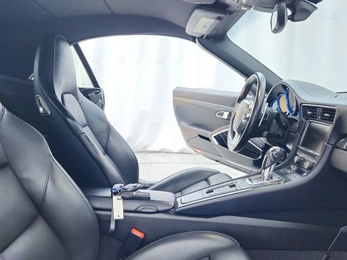 Used 2015 Porsche 911 Turbo S image 30