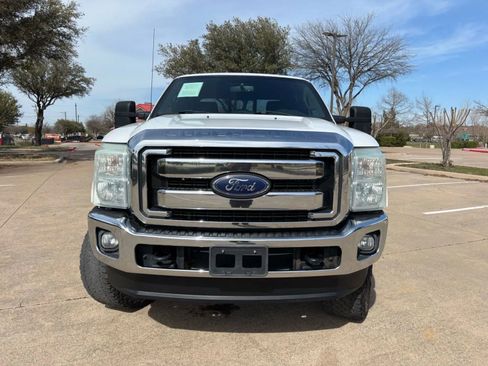 Used 2016 Ford F250 Lariat w/ Lariat Ultimate Package AWD/4WD image 2