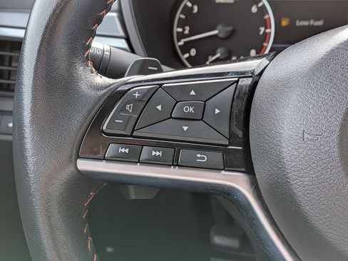 Used 2024 Nissan Altima 2.5 SR image 16