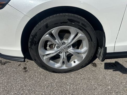 Certified 2023 Honda Accord LX image 7