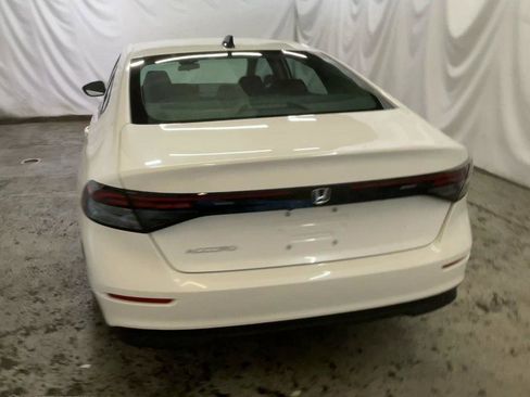 Used 2025 Honda Accord SE image 7