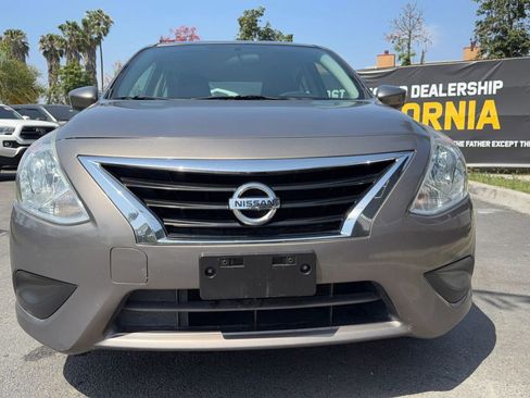 Used 2017 Nissan Versa SV FWD image 10