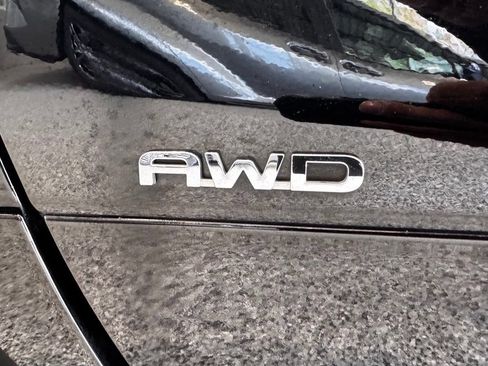 Certified 2023 Toyota Highlander XLE AWD/4WD image 14
