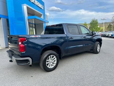 Used 2023 Chevrolet Silverado 1500 LT AWD/4WD image 4
