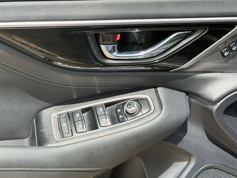 Used 2020 Subaru Outback Limited AWD/4WD image 11