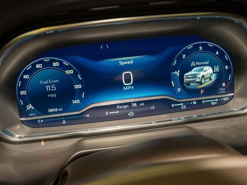 Used 2023 Chevrolet Tahoe LT w/ LT Signature Plus Package image 21