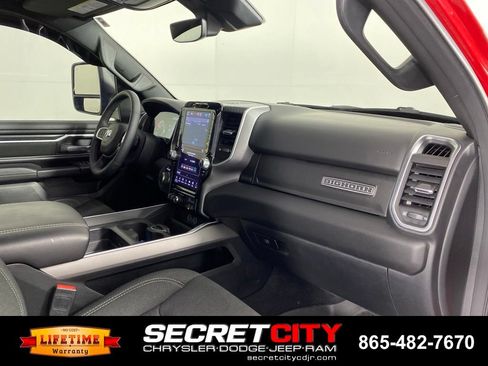 Used 2025 RAM 1500 Big Horn AWD/4WD image 34