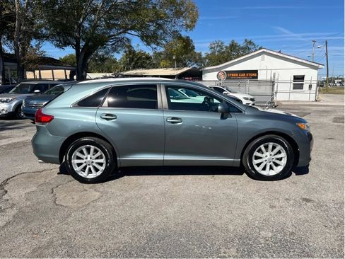 Used 2009 Toyota Venza Wagon 4D image 4