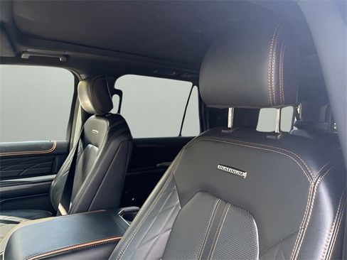 Used 2022 Ford Expedition Max Platinum image 8