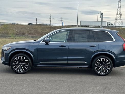 New 2026 Volvo XC90 B5 Plus w/ Protection Package Premier image 6