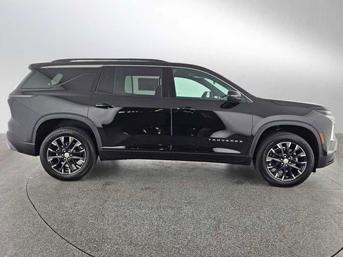 New 2026 Chevrolet Traverse LT w/ Sun and Wheel Package image 2