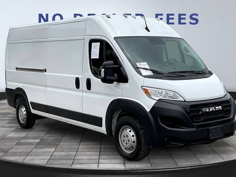 Used 2023 RAM ProMaster 2500 FWD image 3