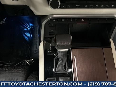 Used 2023 Toyota Tundra Capstone AWD/4WD image 16