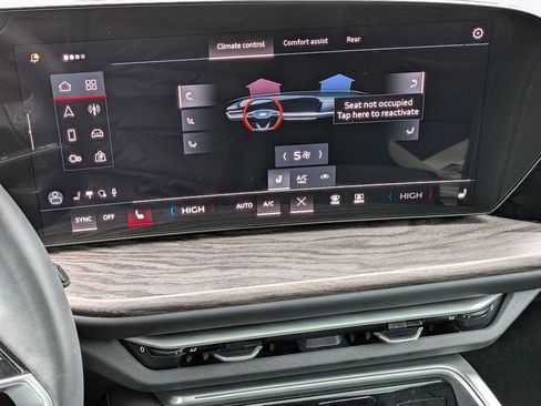 Used 2025 Audi Q5 Premium Plus w/ Premium Plus image 25