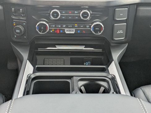 New 2025 Ford F250 Lariat w/ Lariat Ultimate Package image 22