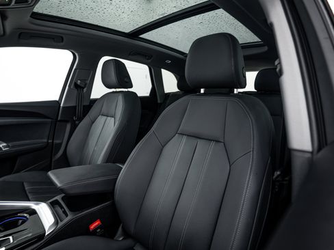 Certified 2025 Audi Q5 Premium Plus w/ Premium Plus AWD/4WD image 16