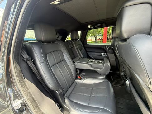 Used 2018 Land Rover Range Rover Sport HSE AWD/4WD image 26