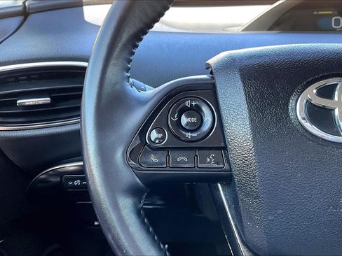 Used 2022 Toyota Prius XLE FWD image 19