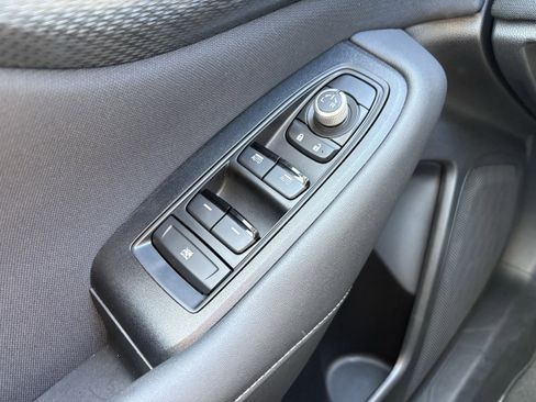 Used 2025 Subaru Outback Premium image 19