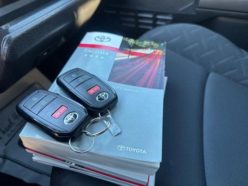 Used 2024 Toyota Tacoma SR5 image 25