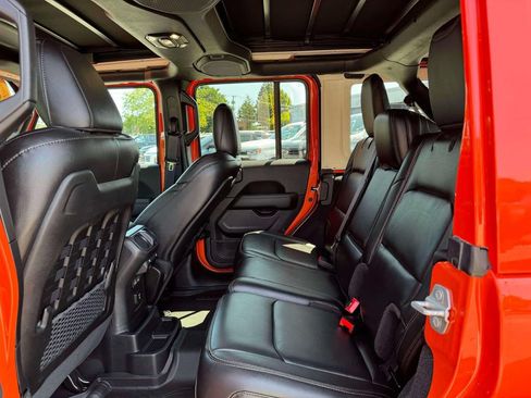 Used 2023 Jeep Wrangler Unlimited Rubicon 392 w/ Trailer Tow Package AWD/4WD image 14