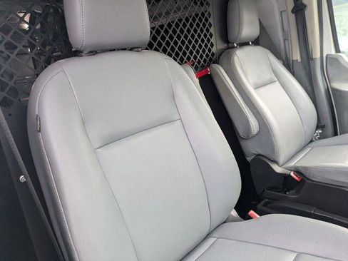 Used 2018 Ford Transit 250 130 Low Roof image 33