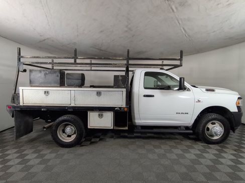 Used 2022 RAM 3500 Tradesman AWD/4WD image 4