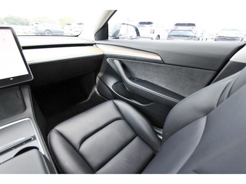 Used 2022 Tesla Model 3 Long Range AWD/4WD image 11