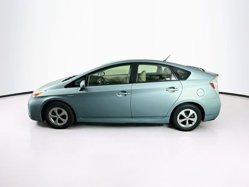 Used 2013 Toyota Prius Two FWD image 4