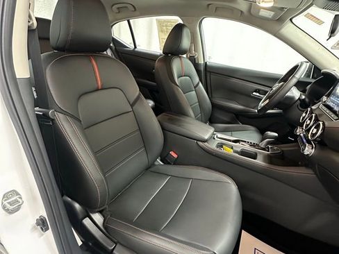 Used 2024 Nissan Sentra SR w/ SR Premium Package image 21