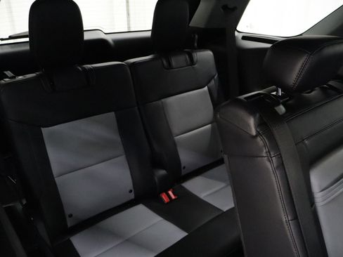 Used 2023 Ford Explorer XLT w/ Equipment Group 202A image 27