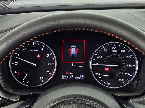 Certified 2025 Subaru Crosstrek 2.5i Limited w/ Crosstrek Mirror Package image 31