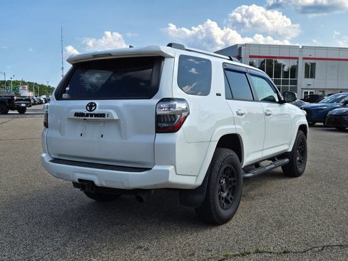 Used 2021 Toyota 4Runner SR5 Premium w/ Moonroof Package AWD/4WD image 6