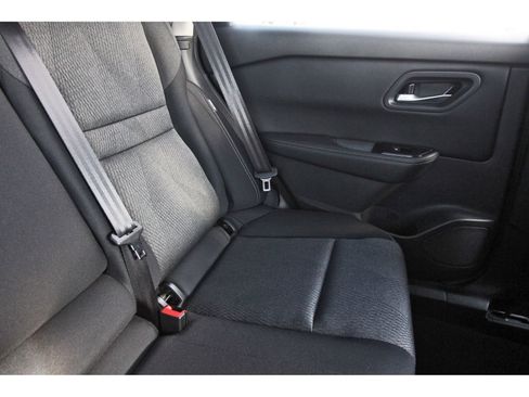 Certified 2026 Nissan Rogue SV FWD image 15