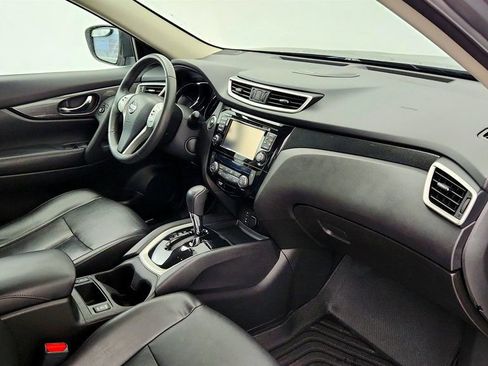 Used 2016 Nissan Rogue SL image 25