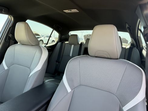 Used 2026 Toyota Camry SE w/ Multimedia Upgrade Package FWD image 20