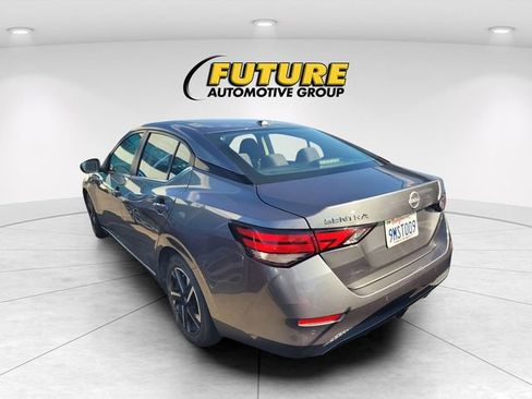 Used 2024 Nissan Sentra SV FWD image 4