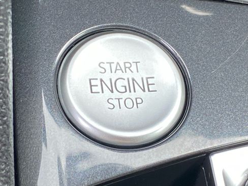 Certified 2024 Volkswagen Tiguan S FWD image 19