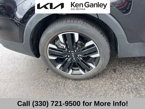Used 2025 Kia Telluride SX w/ SX Captain's Chair Package image 23