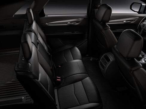 New 2025 Cadillac XT5 Luxury w/ LPO, Floor Liner Package image 59