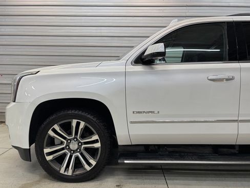 Used 2019 GMC Yukon XL Denali w/ Denali Ultimate Package image 4