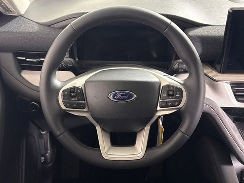 New 2026 Ford Explorer Active image 19