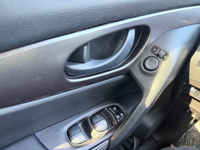 Used 2021 Nissan Rogue Sport S FWD image 17